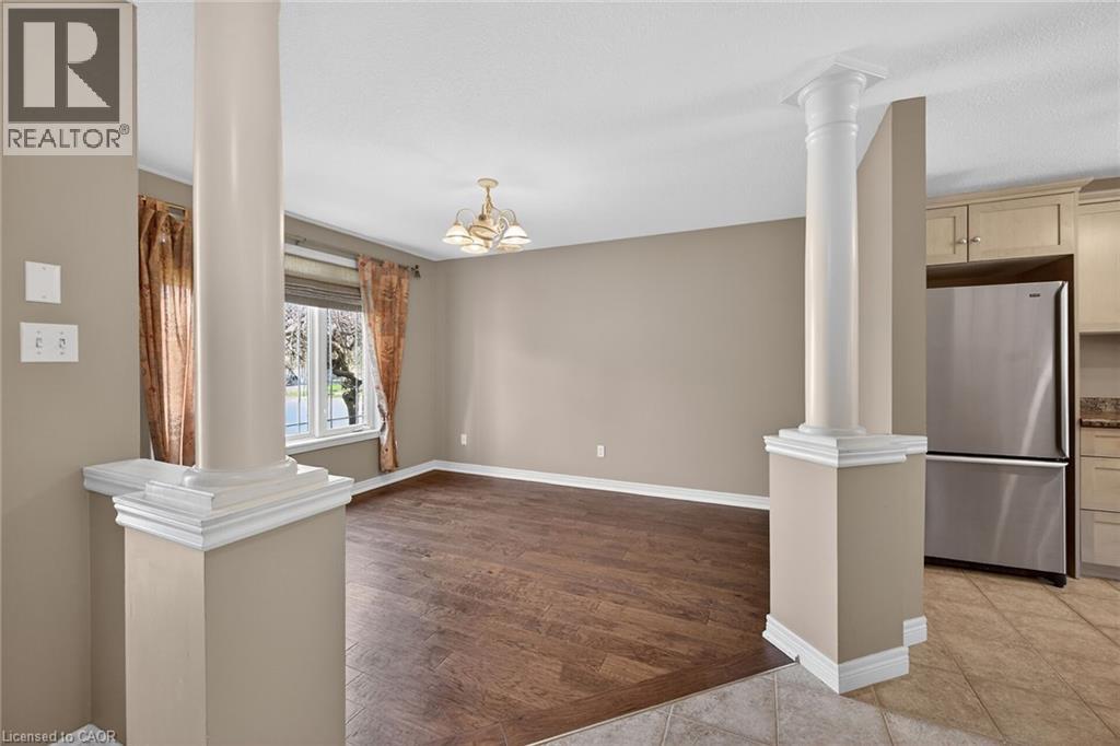 73 COBBLESTONE Drive - 5