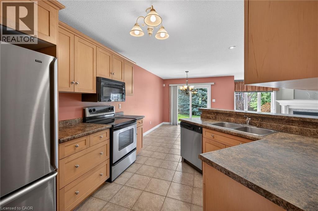 73 COBBLESTONE Drive - 7
