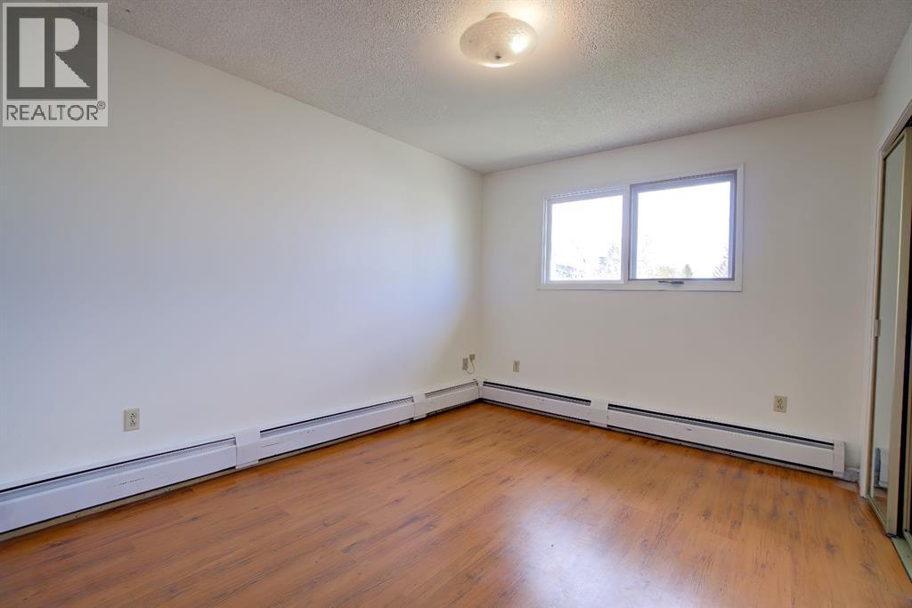 664 49 Avenue W - 21
