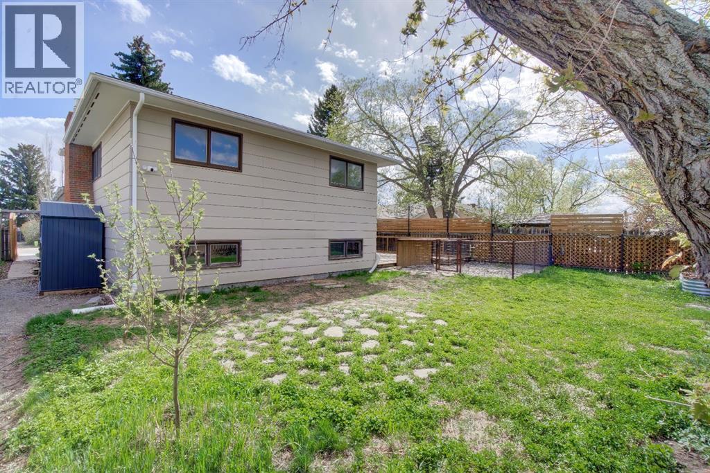 664 49 Avenue W - 41
