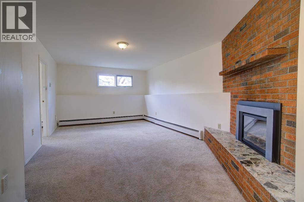 664 49 Avenue W - 31