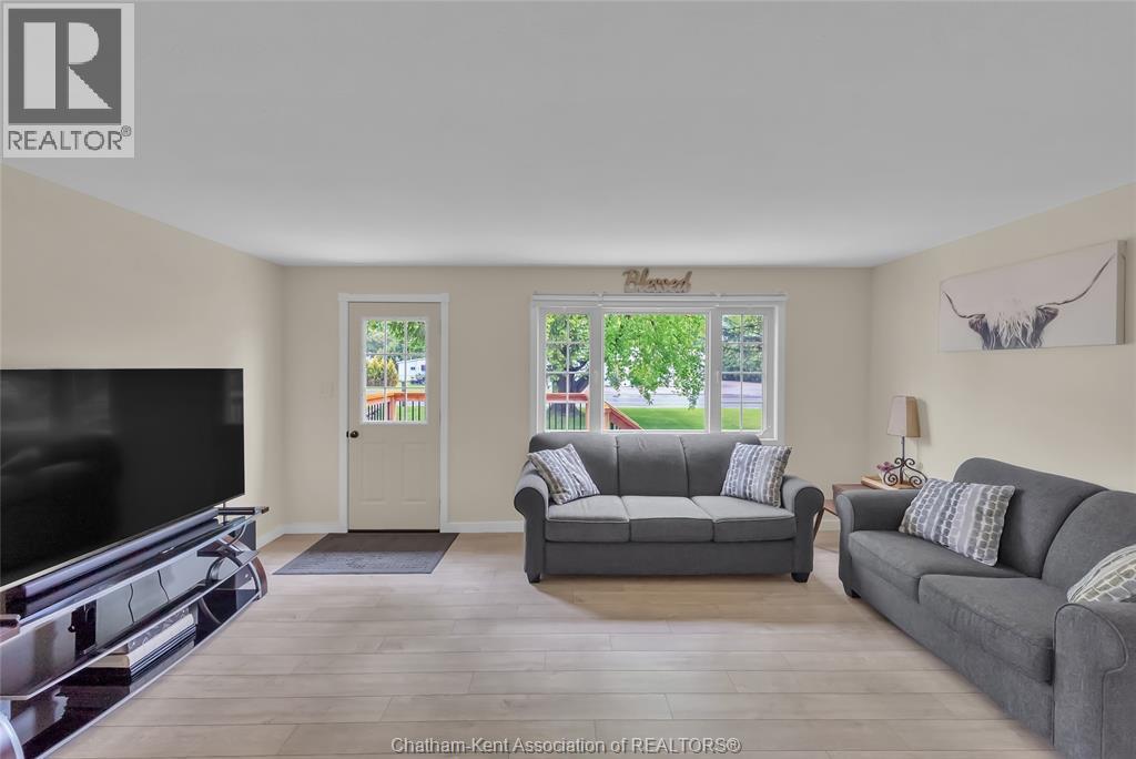 10481 LONGWOODS ROAD, Louisville, Ontario, N7M5J7 — Photo 3