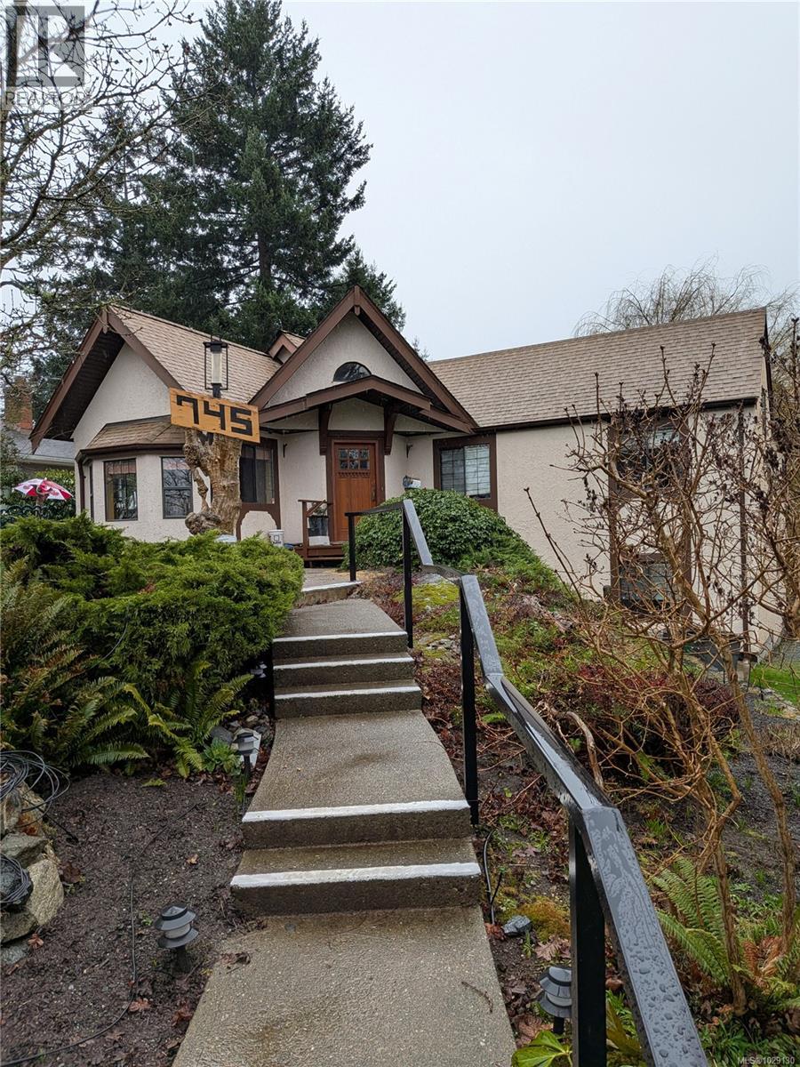 745 Middleton St - 2