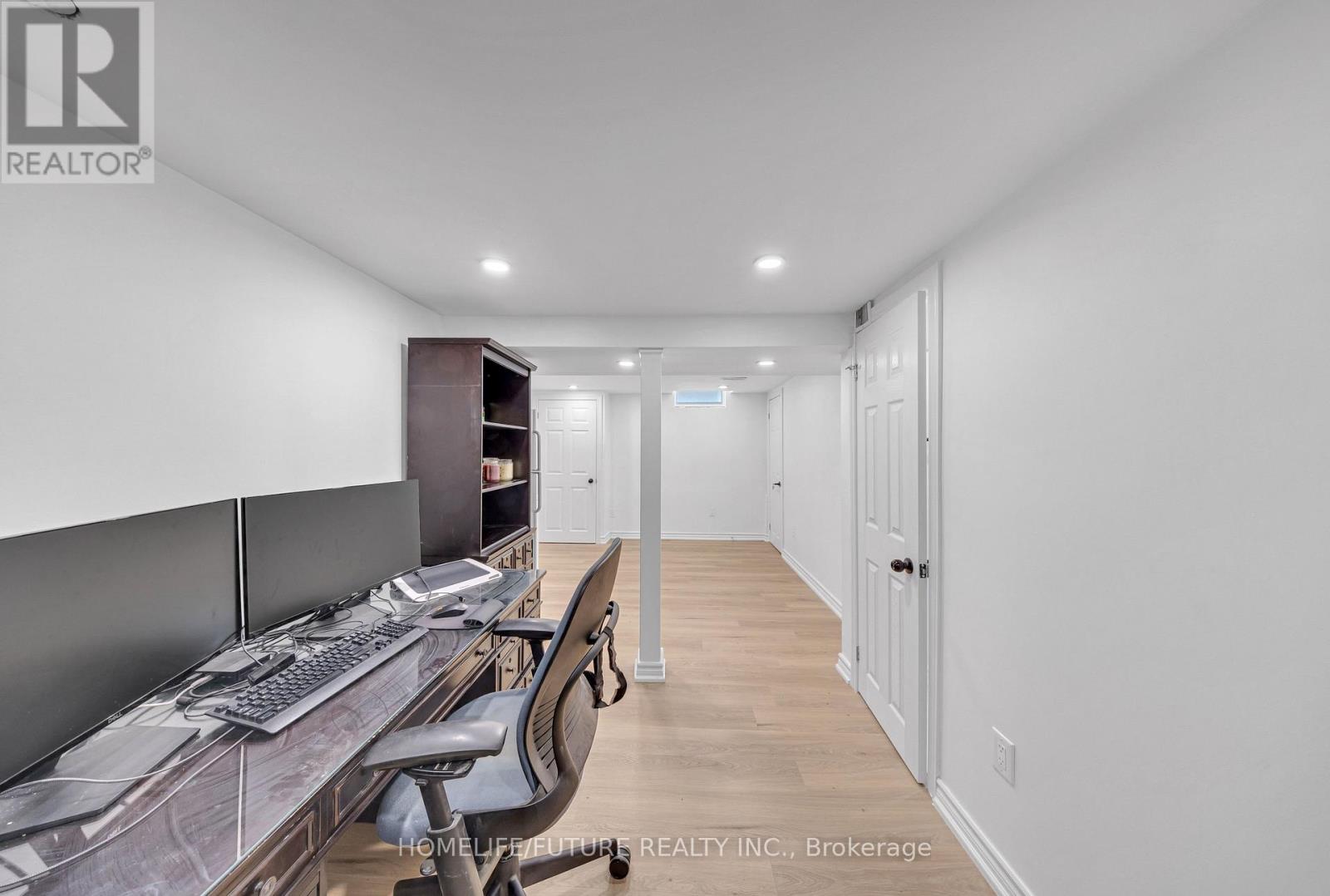 86 ROBINSON CRESCENT - 23