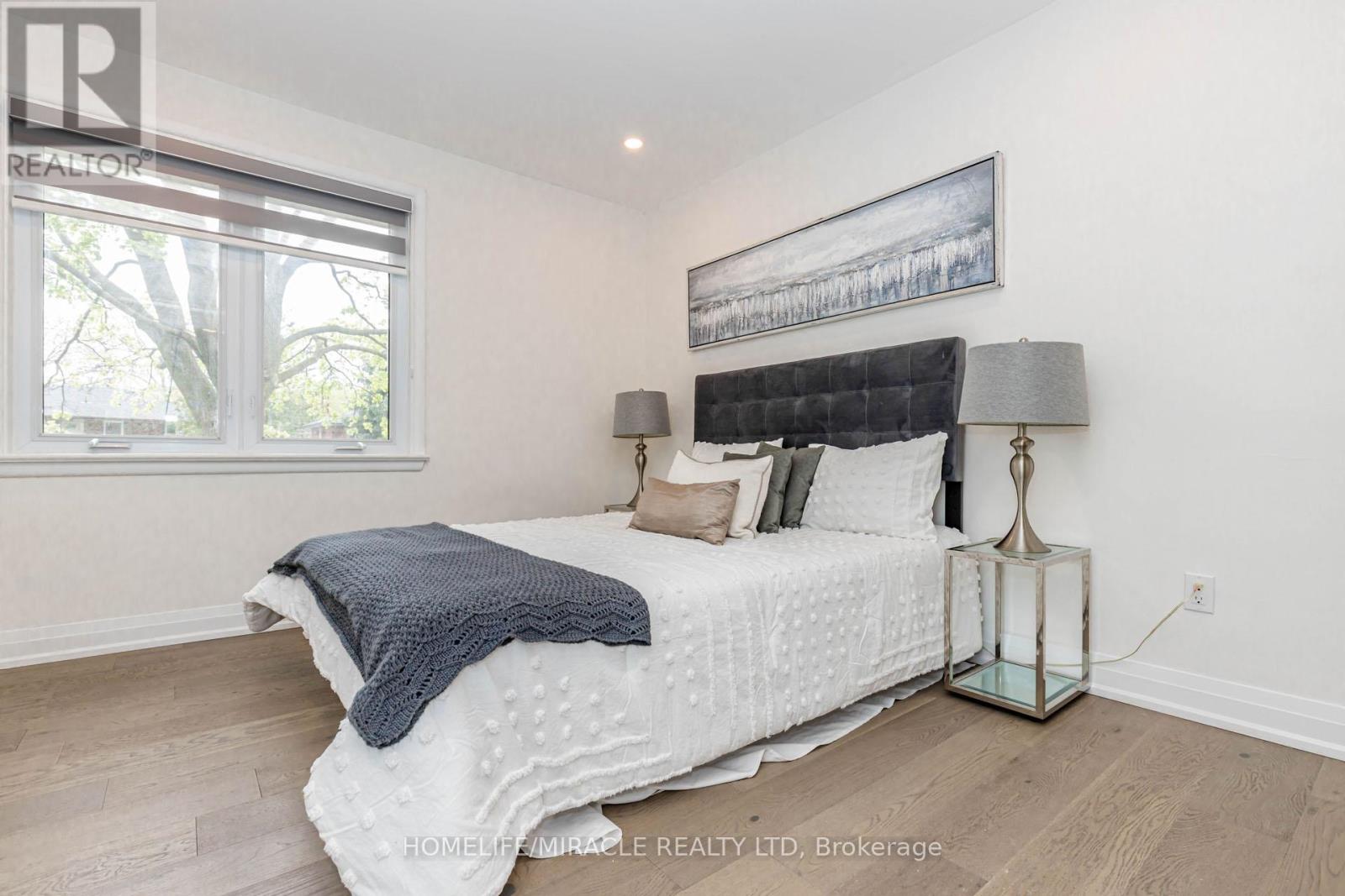563 TAPLOW CRESCENT - 19