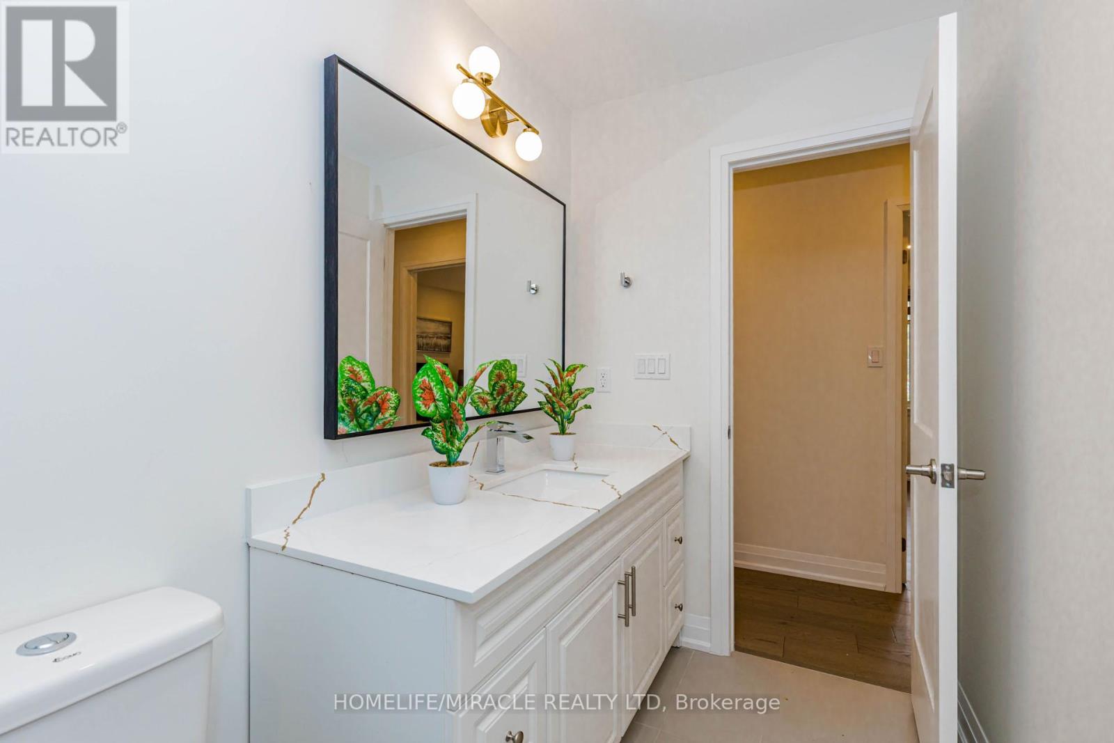 563 TAPLOW CRESCENT - 24
