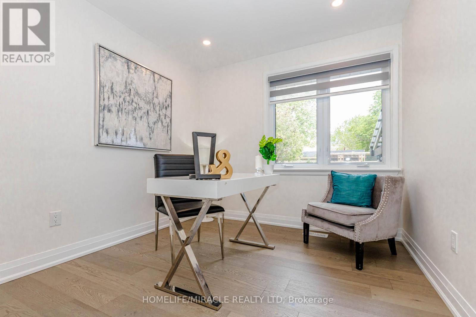 563 TAPLOW CRESCENT - 25