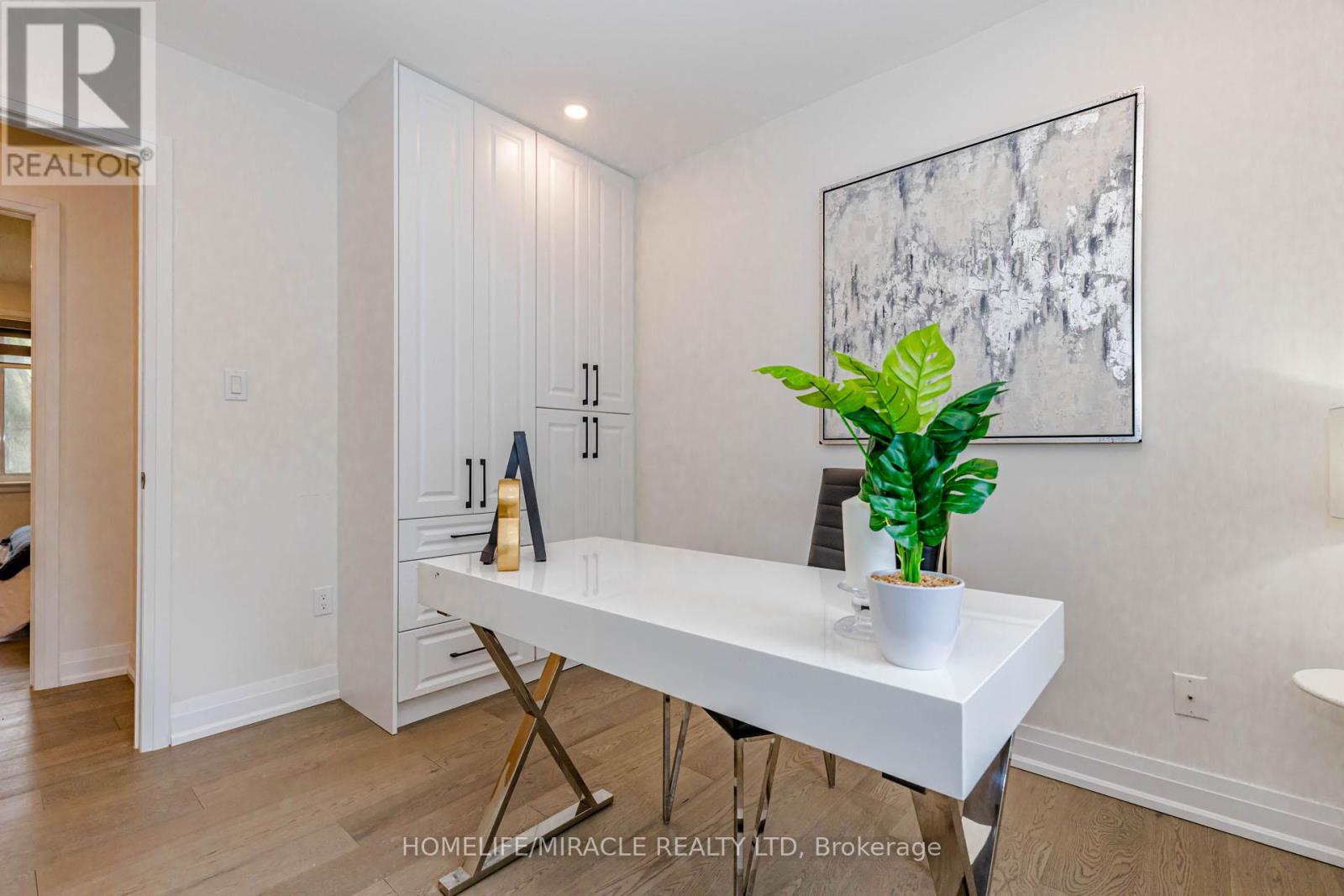 563 TAPLOW CRESCENT - 26