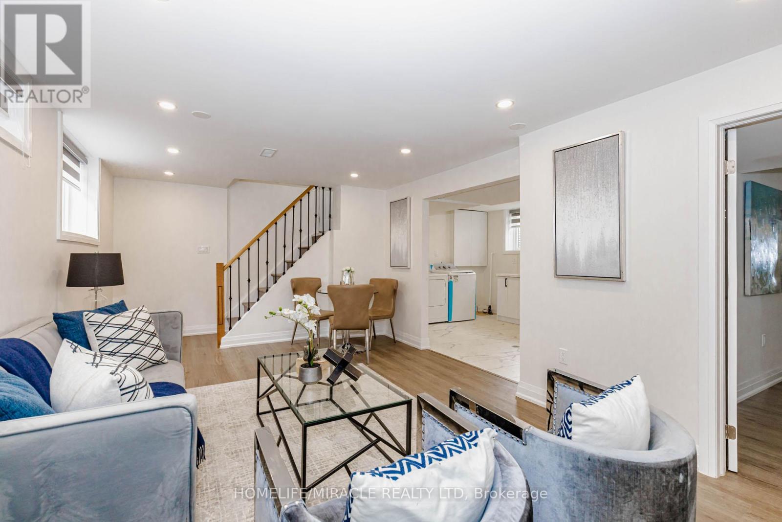 563 TAPLOW CRESCENT - 33