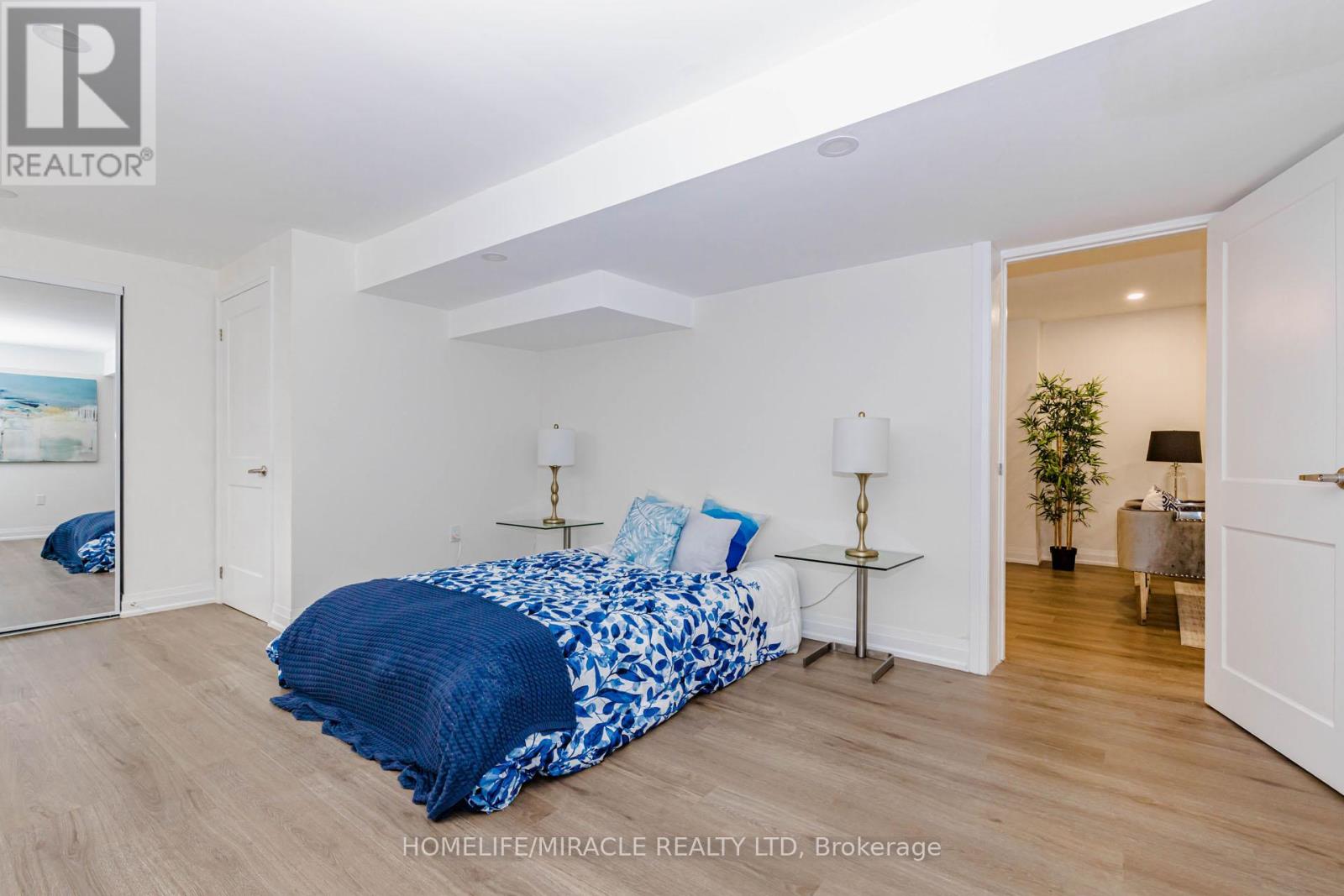 563 TAPLOW CRESCENT - 39