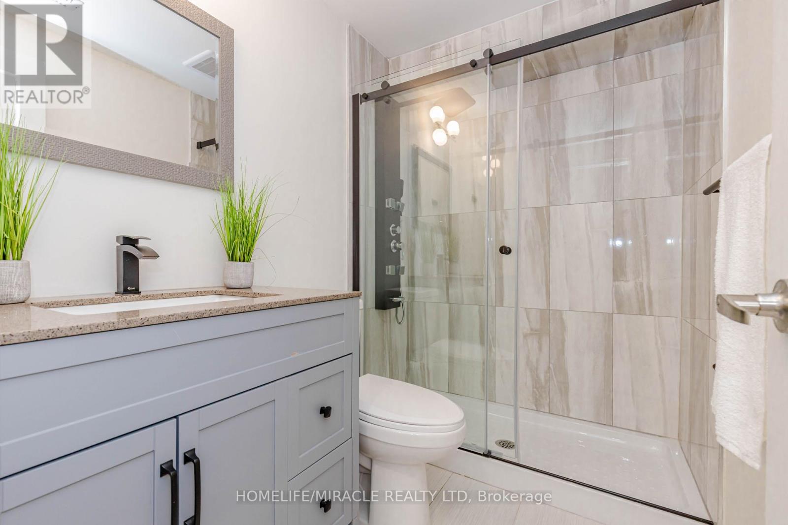 563 TAPLOW CRESCENT - 40