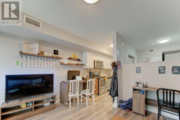 #208 250 ALBERT STREET - 16
