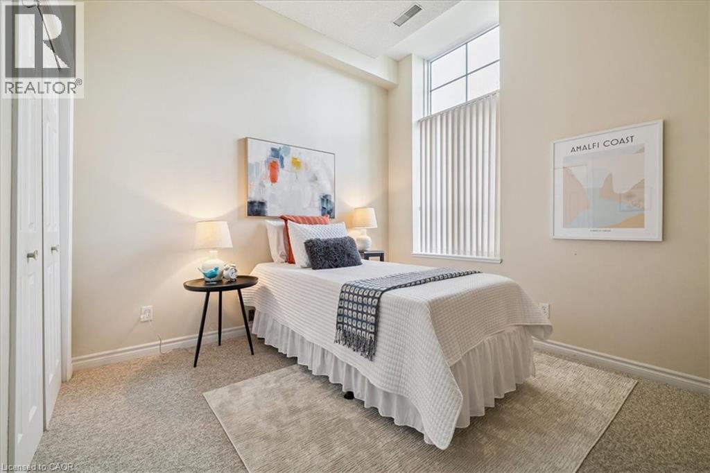 #108 262 DUNDAS Street E - 14