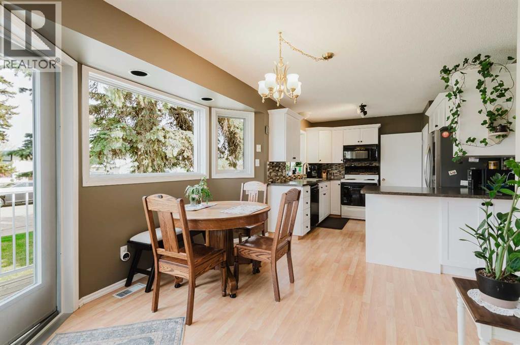 10253 112 Avenue — photo 9