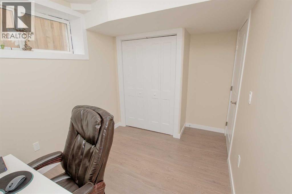 13405 104B Street - 23