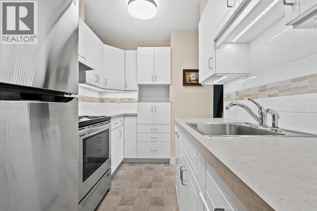 1 Bed, 1 Bath Apartment for Sale in Vancouver – 314 711 E 6TH AVENUE, Vancouver – MLS# R3113118 - Image 2