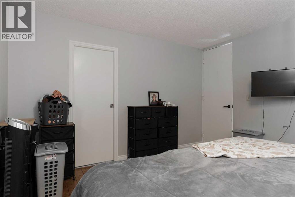 108 Robin Crescent - 25