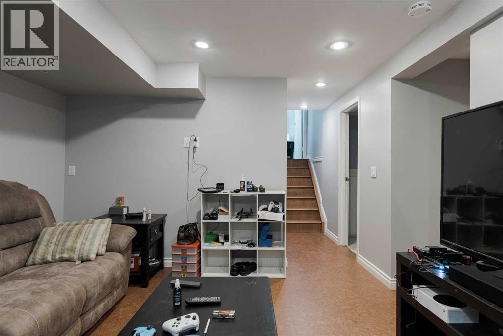 108 Robin Crescent - 41