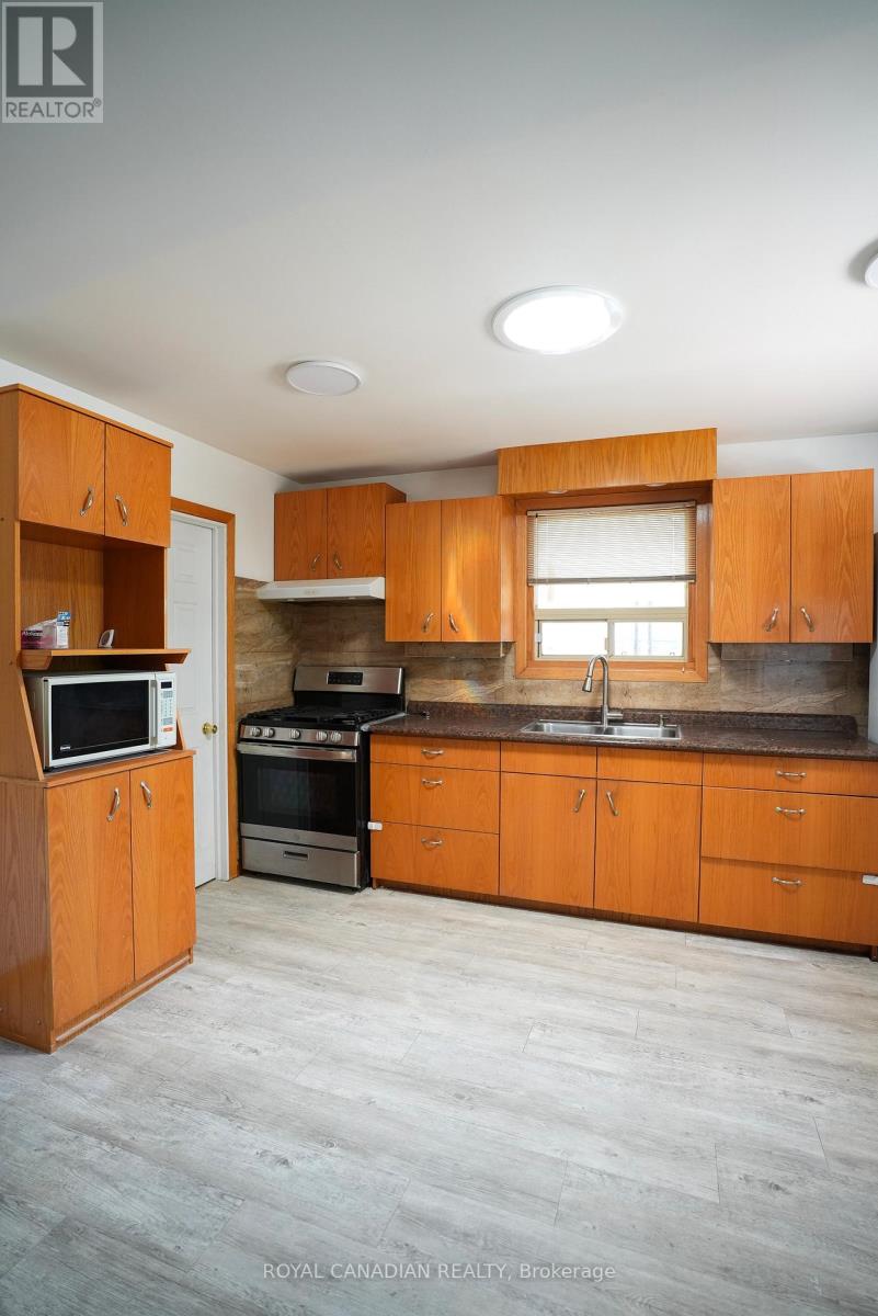 67 SUTHERLAND AVENUE - 5