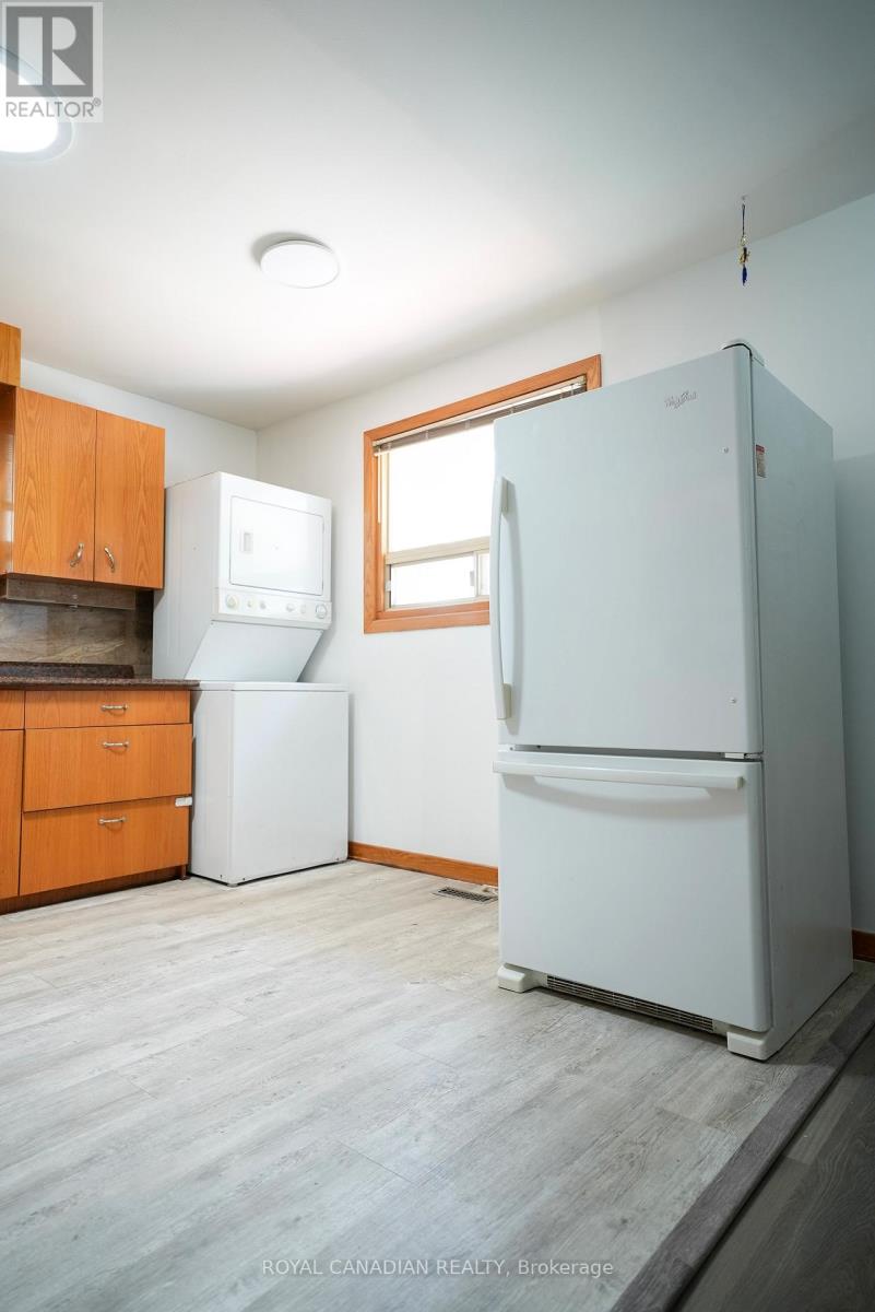 67 SUTHERLAND AVENUE - 7