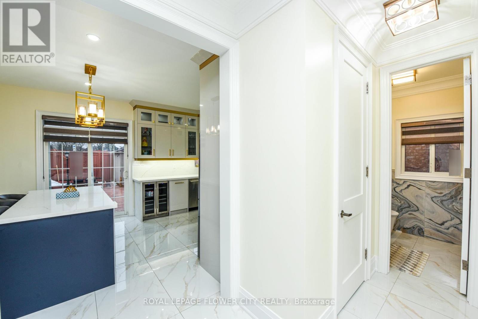 22 WINTERSNOW COURT - 25