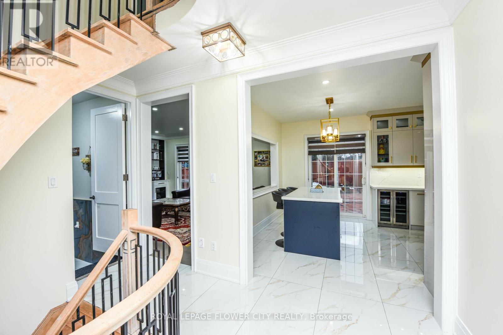 22 WINTERSNOW COURT - 26