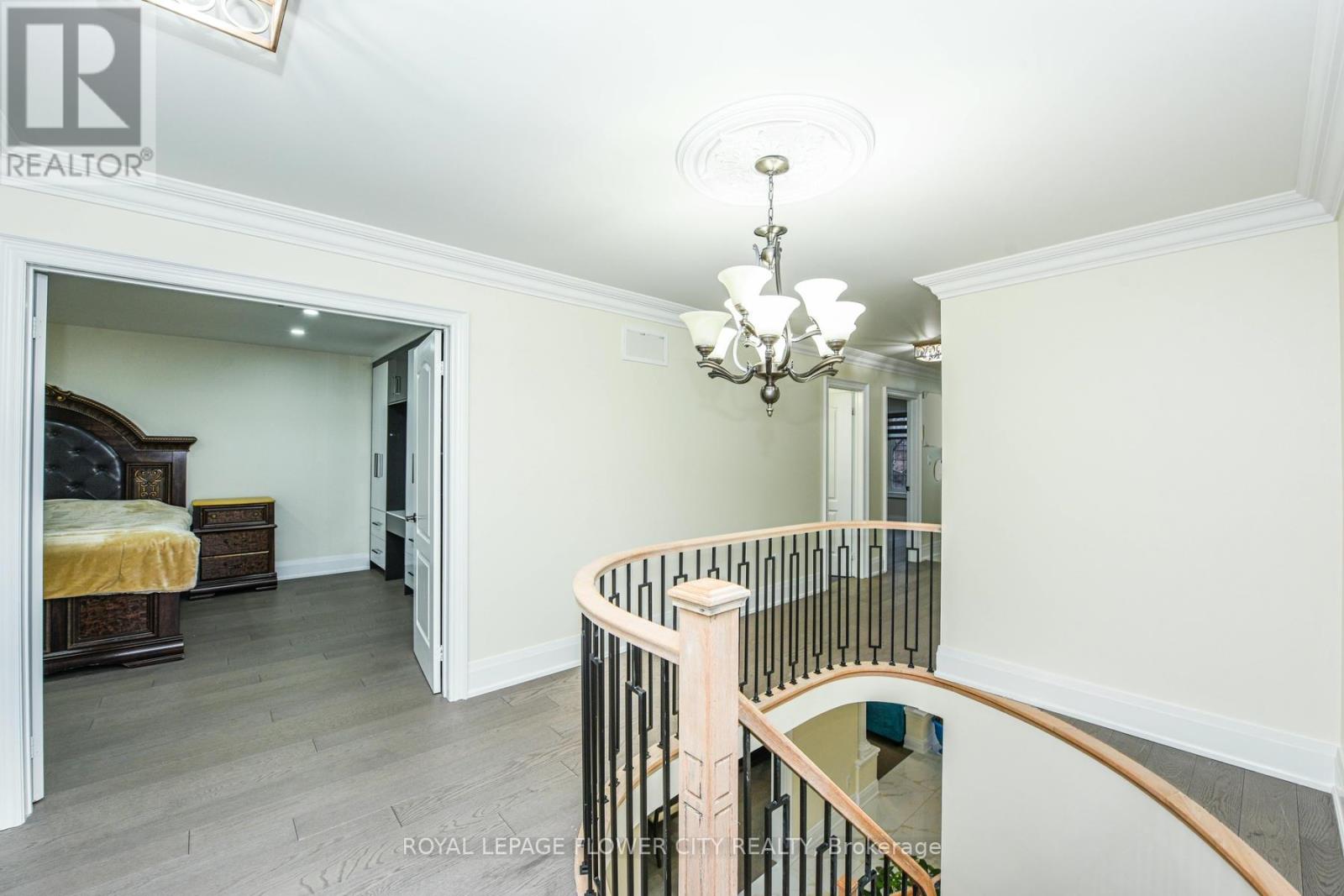 22 WINTERSNOW COURT - 32