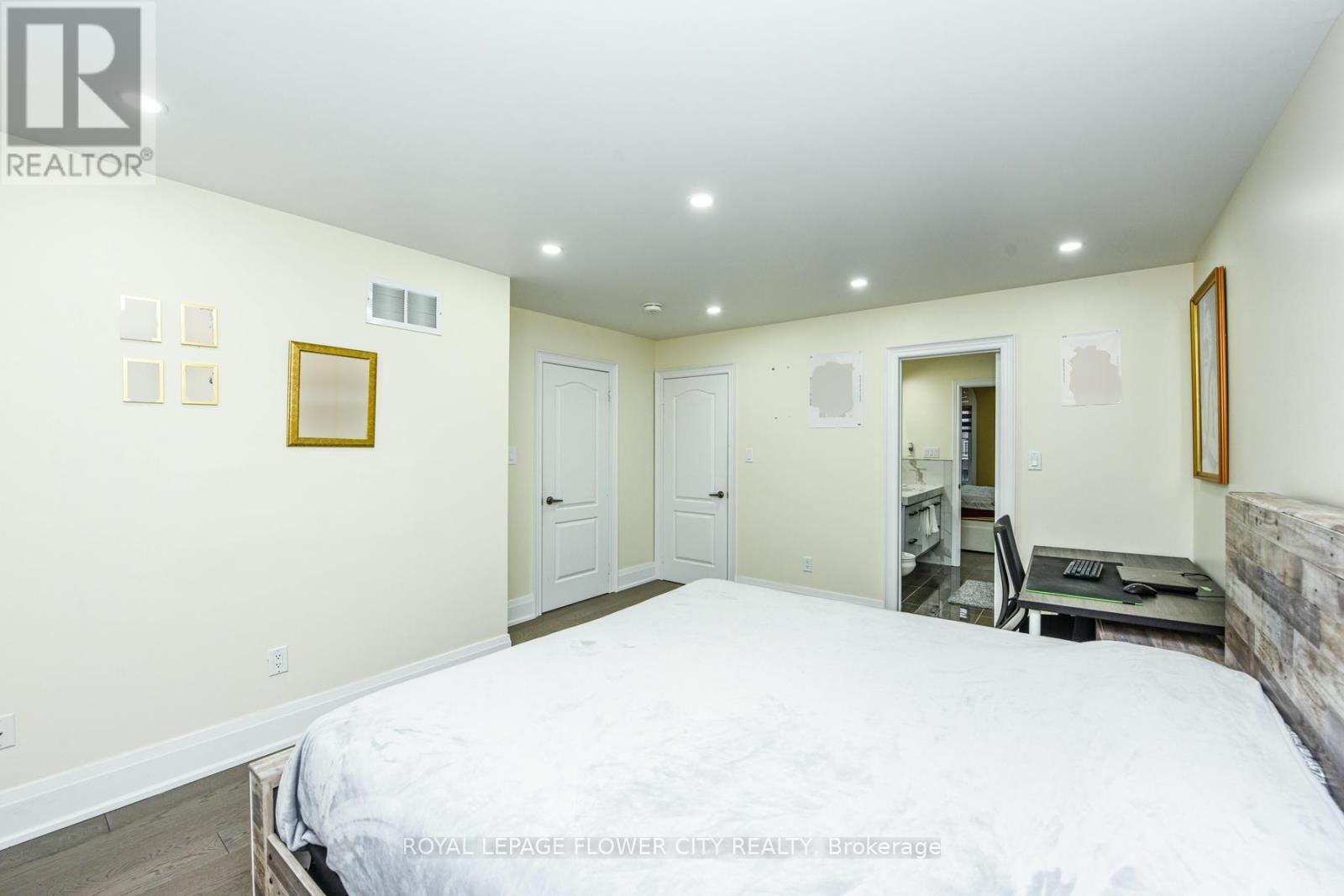 22 WINTERSNOW COURT - 34