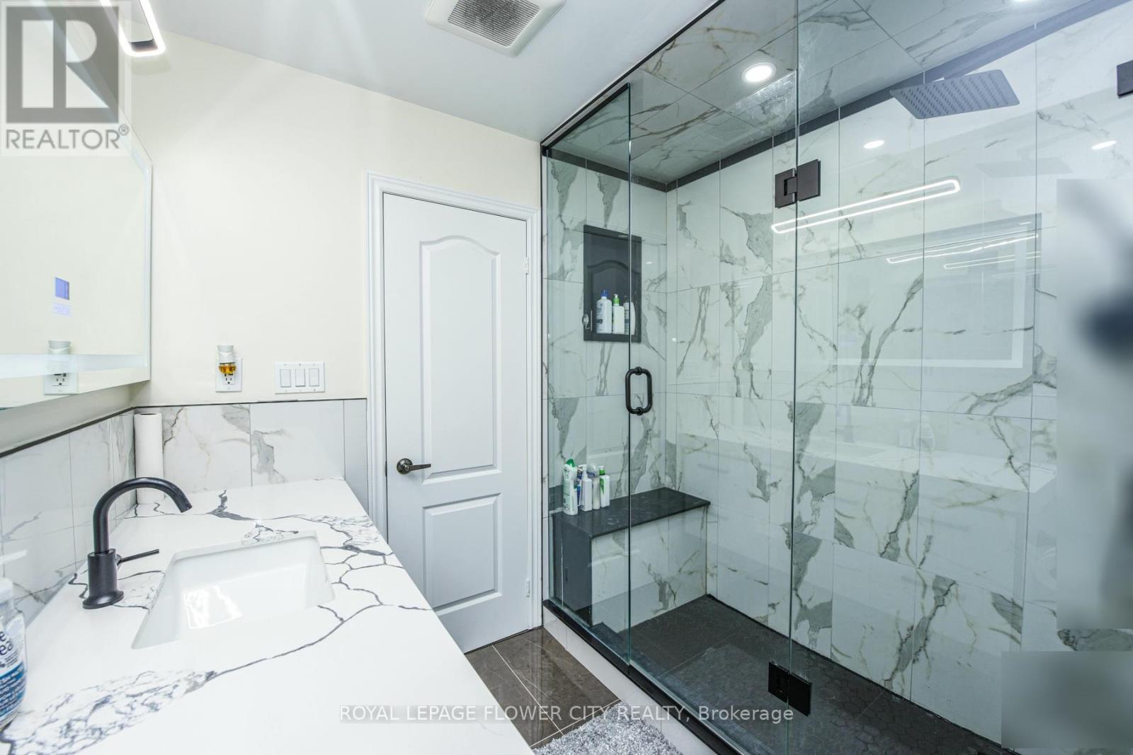 22 WINTERSNOW COURT - 35