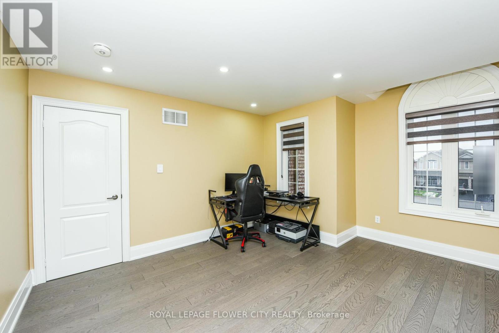22 WINTERSNOW COURT - 37