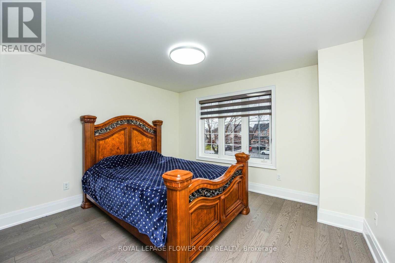 22 WINTERSNOW COURT - 40