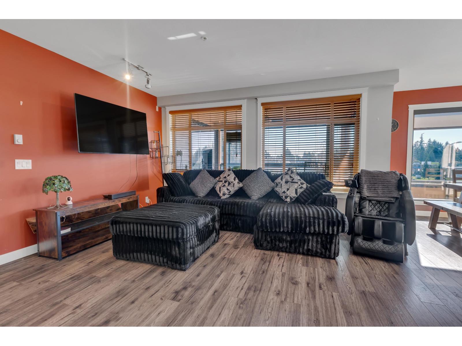 2 Bed, 2 Bath Condo for Sale in Abbotsford – 326 2860 TRETHEWEY STREET, Abbotsford – MLS# R3119468 - Image 2