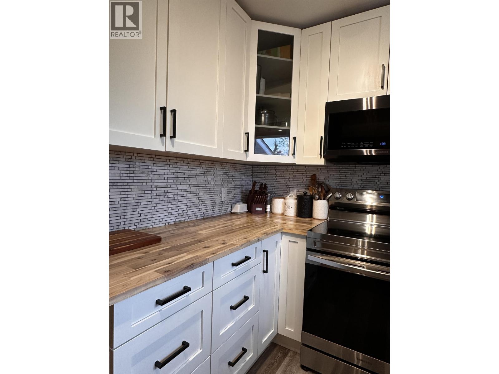 5620 49 STREET, Fort Nelson