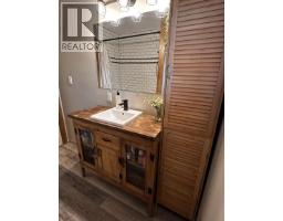 5620 49 Street, Fort Nelson, BC V0C1R0 Photo 11