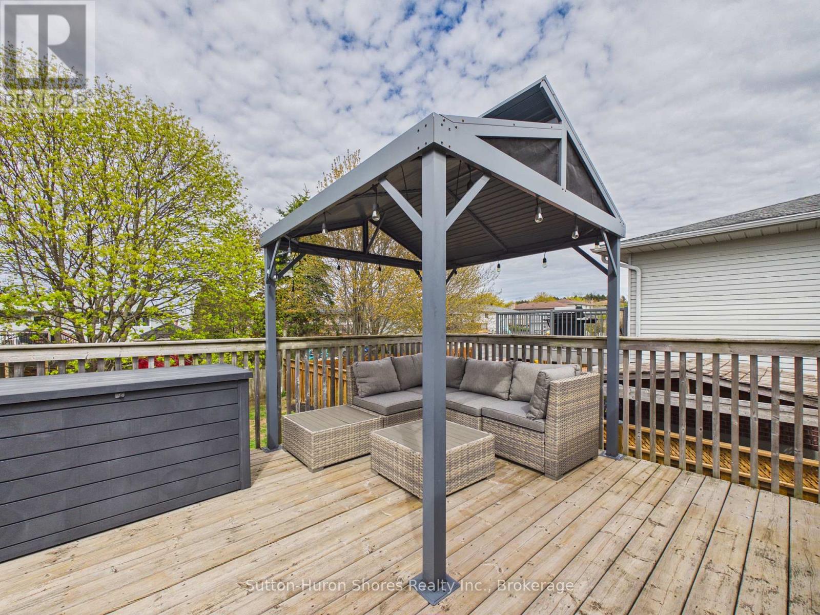 781 BRADFORD STREET - 7