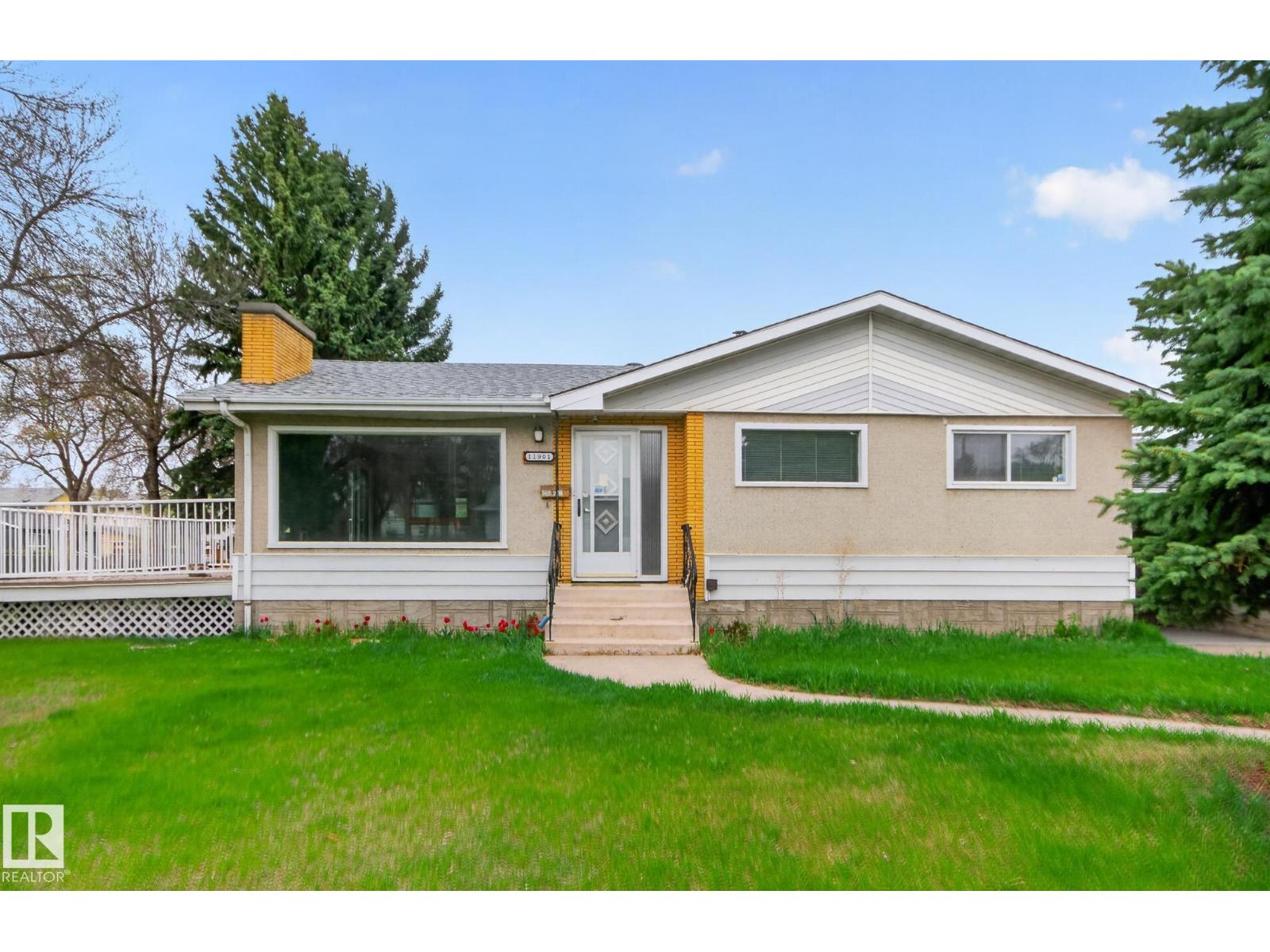 11901 42 ST NW, Edmonton