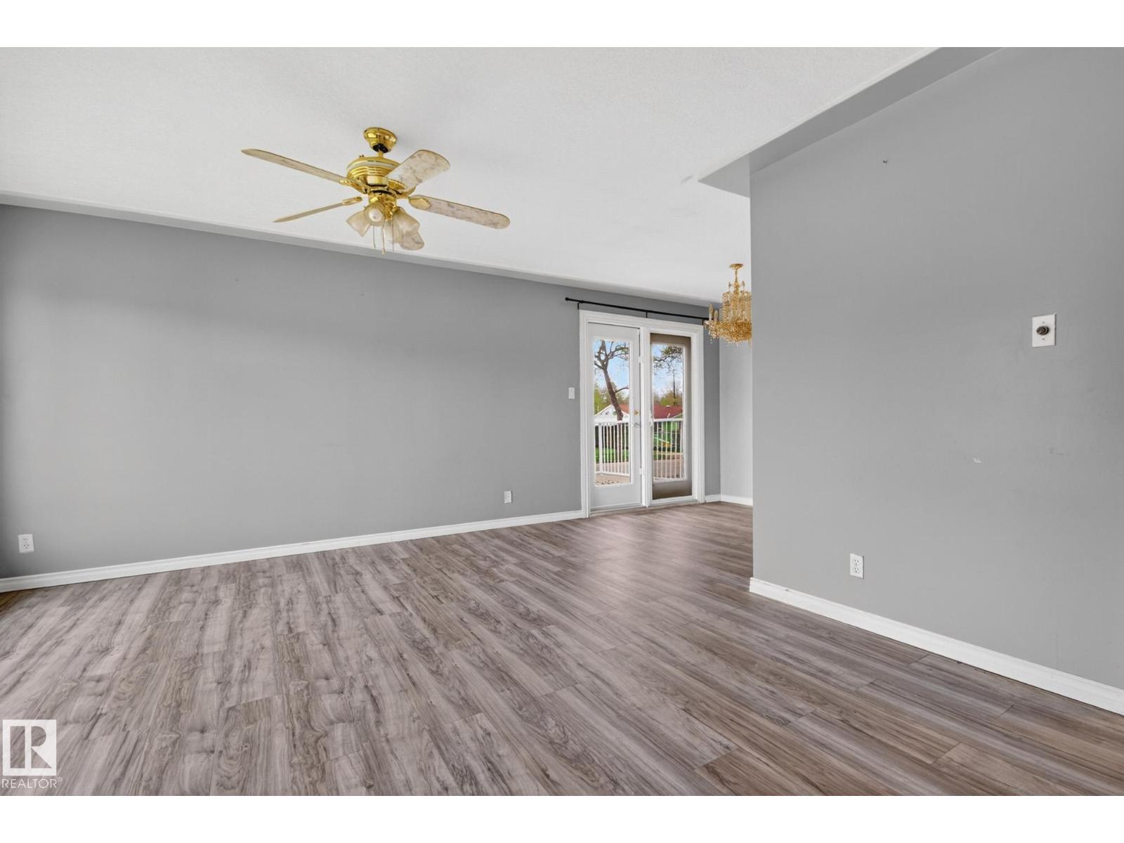11901 42 ST NW, Edmonton