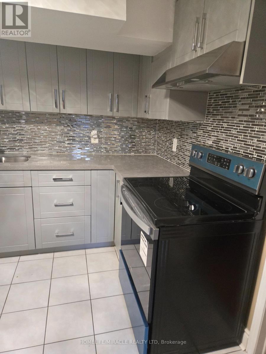 25 CHANDLER DRIVE - 12