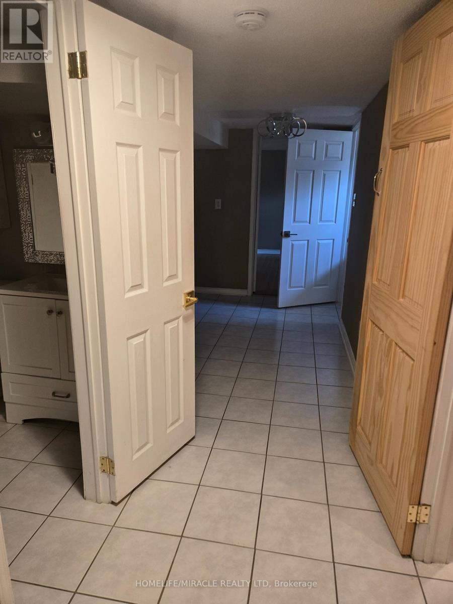 25 CHANDLER DRIVE - 26