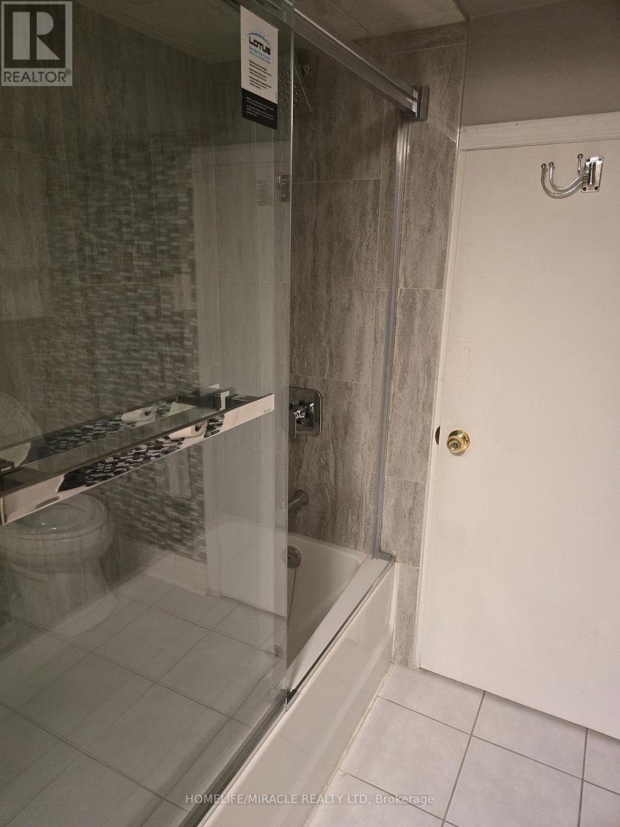 25 CHANDLER DRIVE - 28
