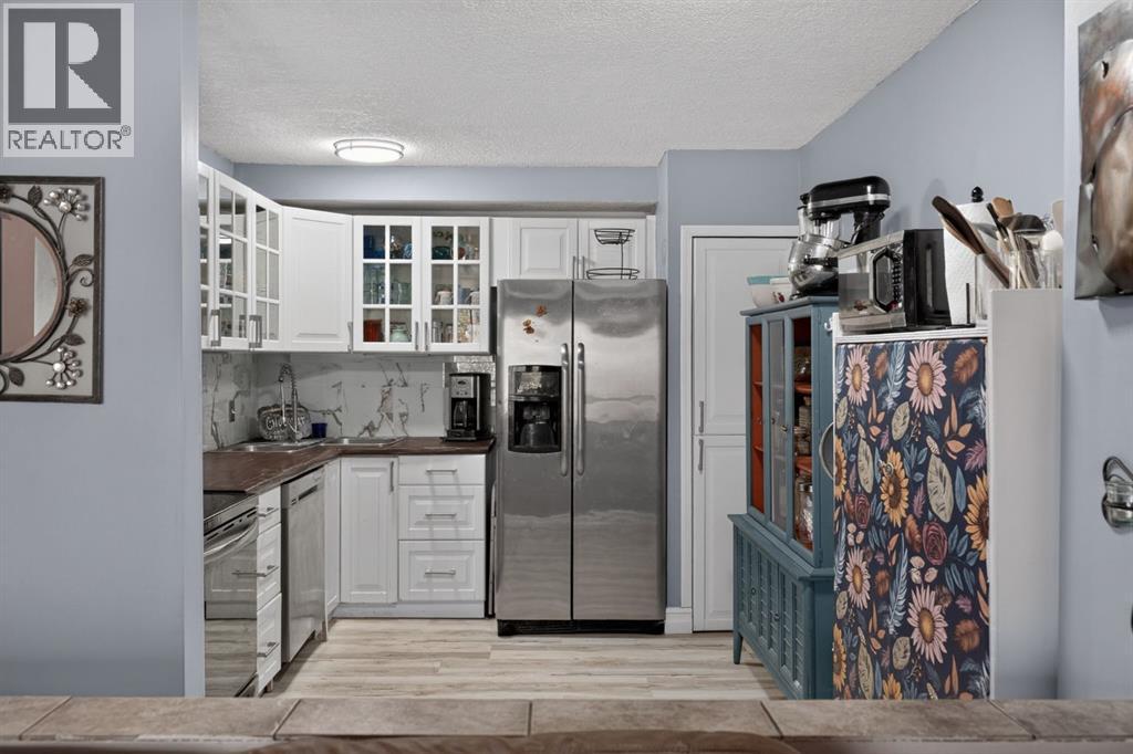 #23 643 4 Avenue NE - 13