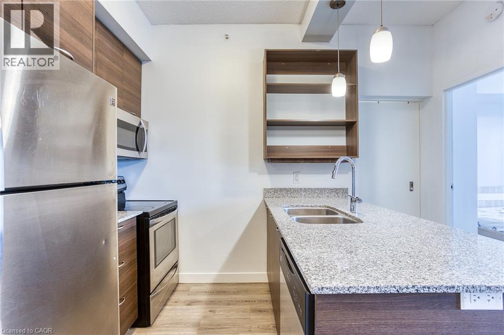 318 SPRUCE Street Unit# 1103, Waterloo, Ontario, N2L3M7 — Photo 18