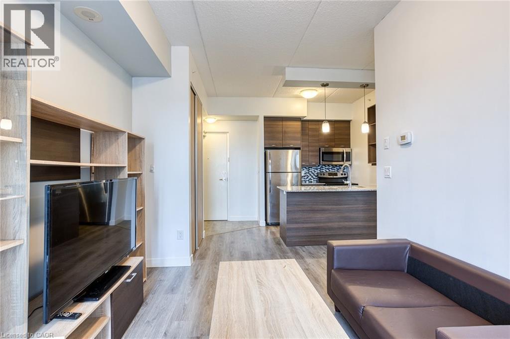 318 SPRUCE Street Unit# 1103, Waterloo, Ontario, N2L3M7 — Photo 3