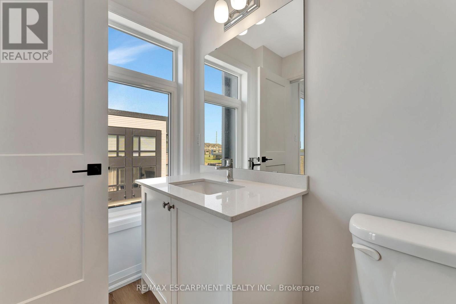 #90 55 TOM BROWN DRIVE - 22