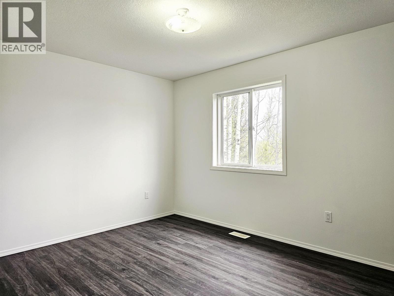2335 MURPHY ROAD - 13