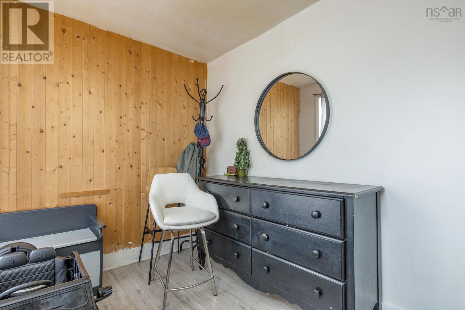 5615 Prospect Road - 10