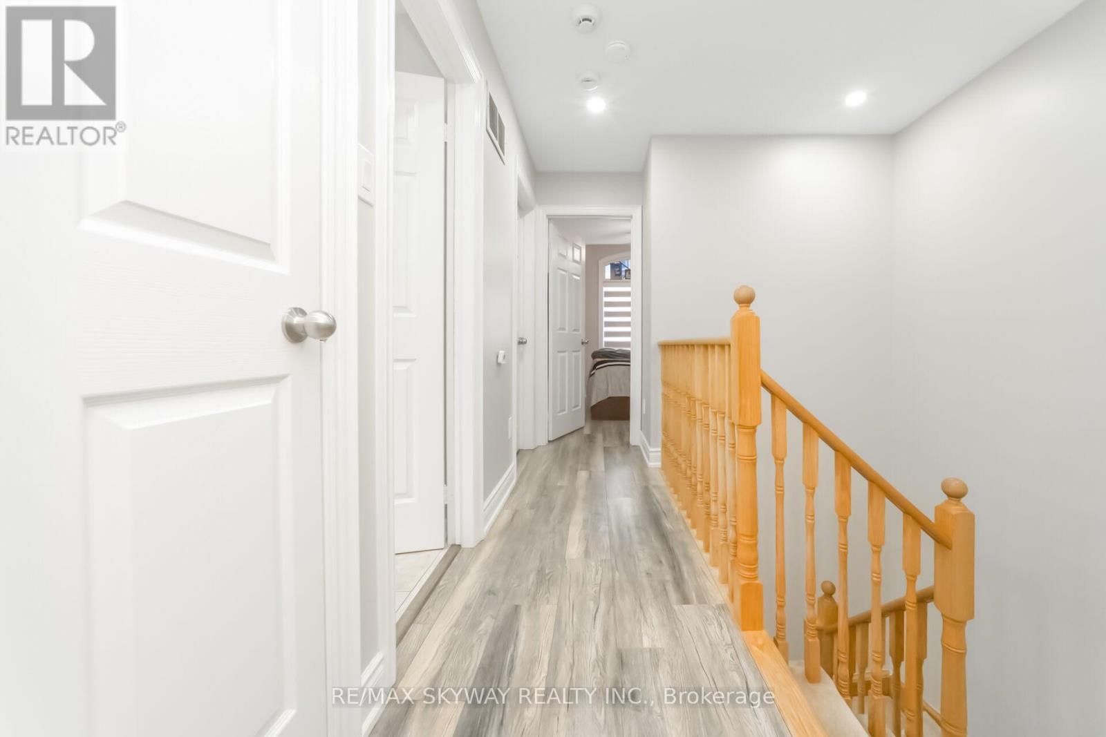 64 BERNARD AVENUE - 26