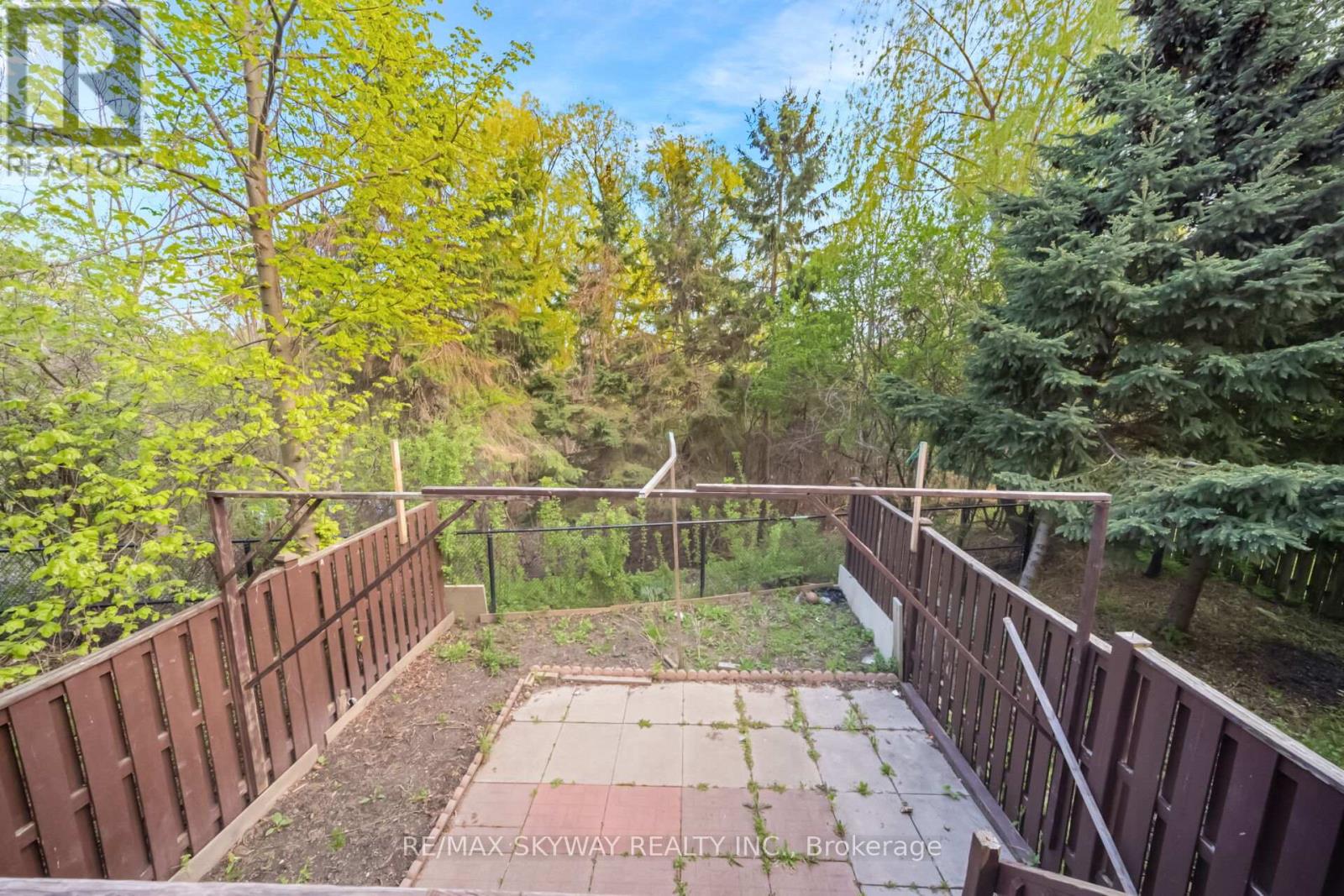 64 BERNARD AVENUE - 35