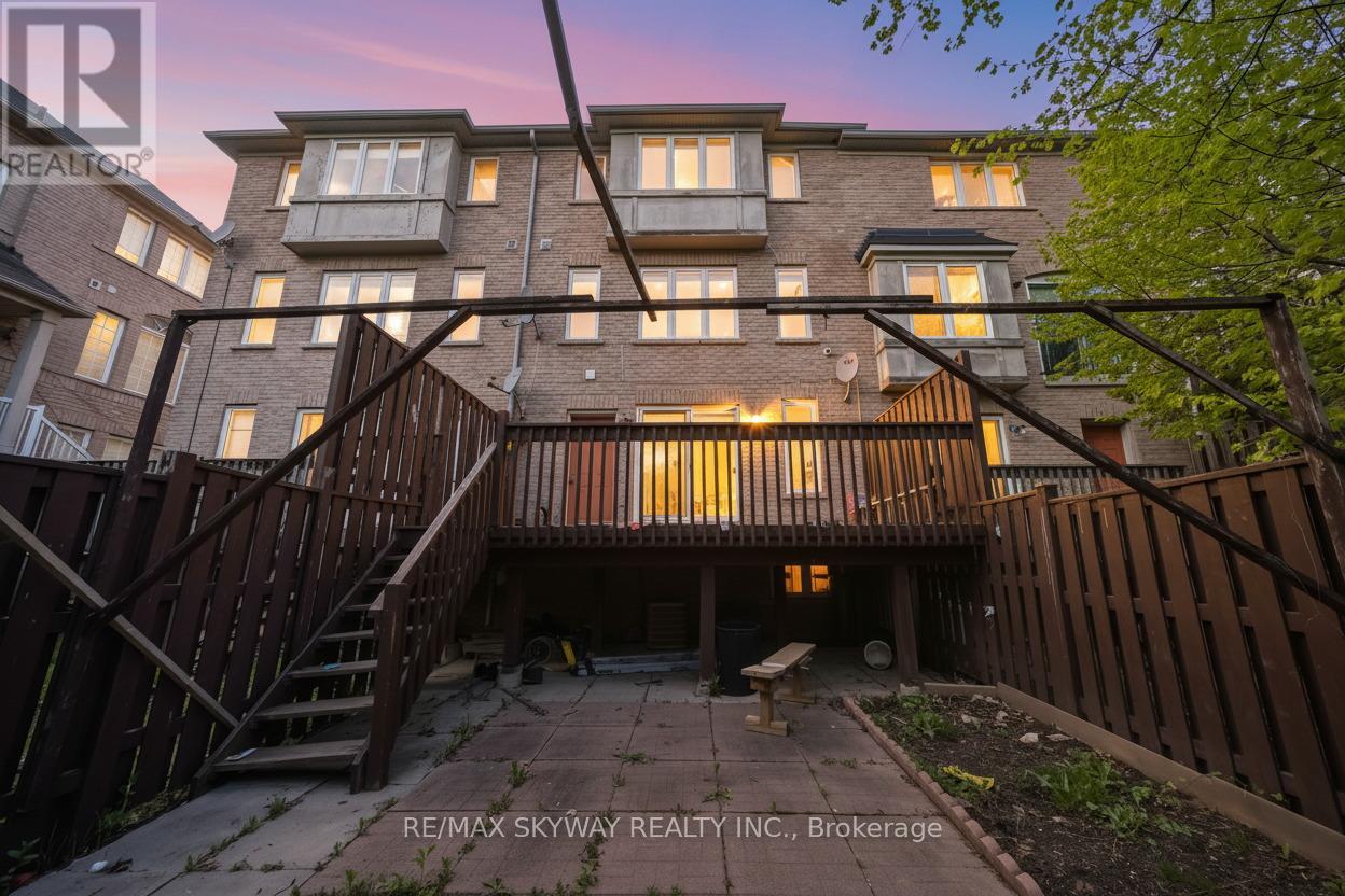 64 BERNARD AVENUE - 37