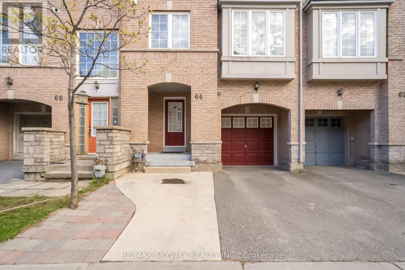 64 BERNARD AVENUE - 4